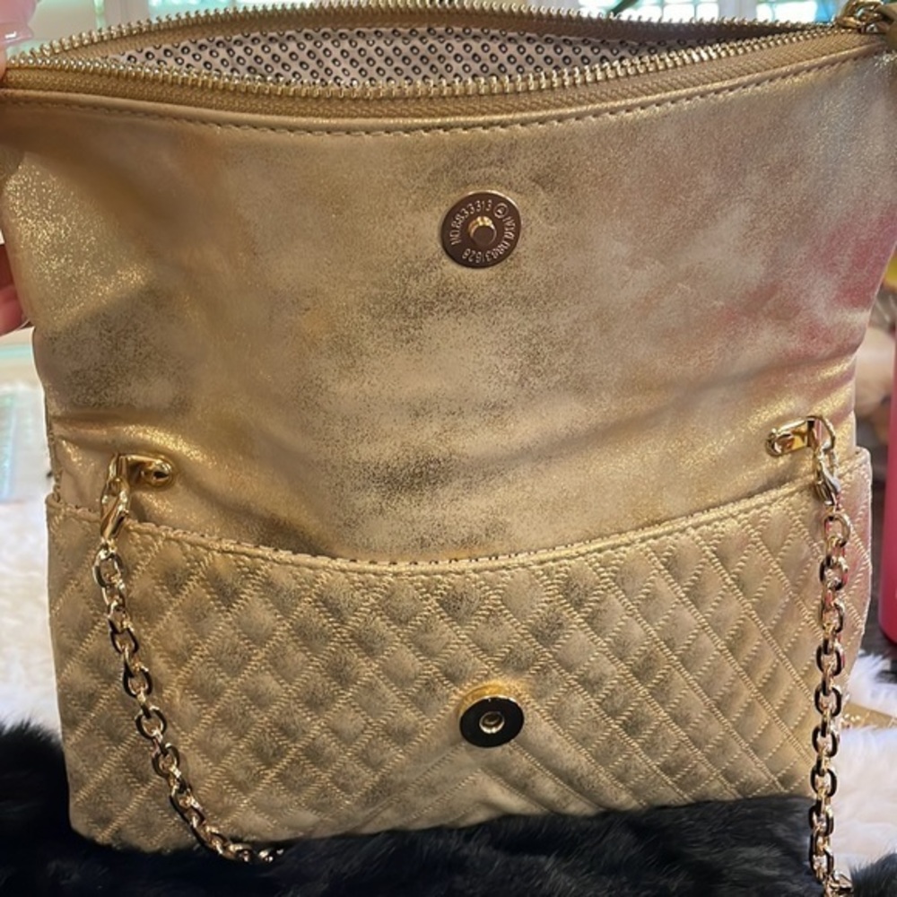 Distressed Gold Madison‎ West Everyday Bag - Picture 5 of 8